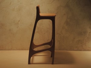 Tabouret de comptoir en hêtre avec dossier