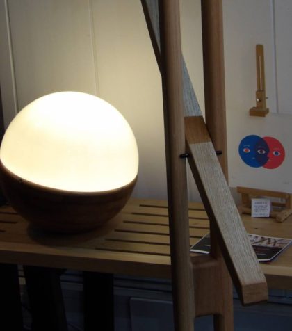 Luminaire design chêne fabriqué en Auvergne